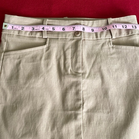 2 Papaya skirts & 1 Papaya shorts fit like XS. 1 H&M shorts fit like XS. All EUC - Picture 10 of 11